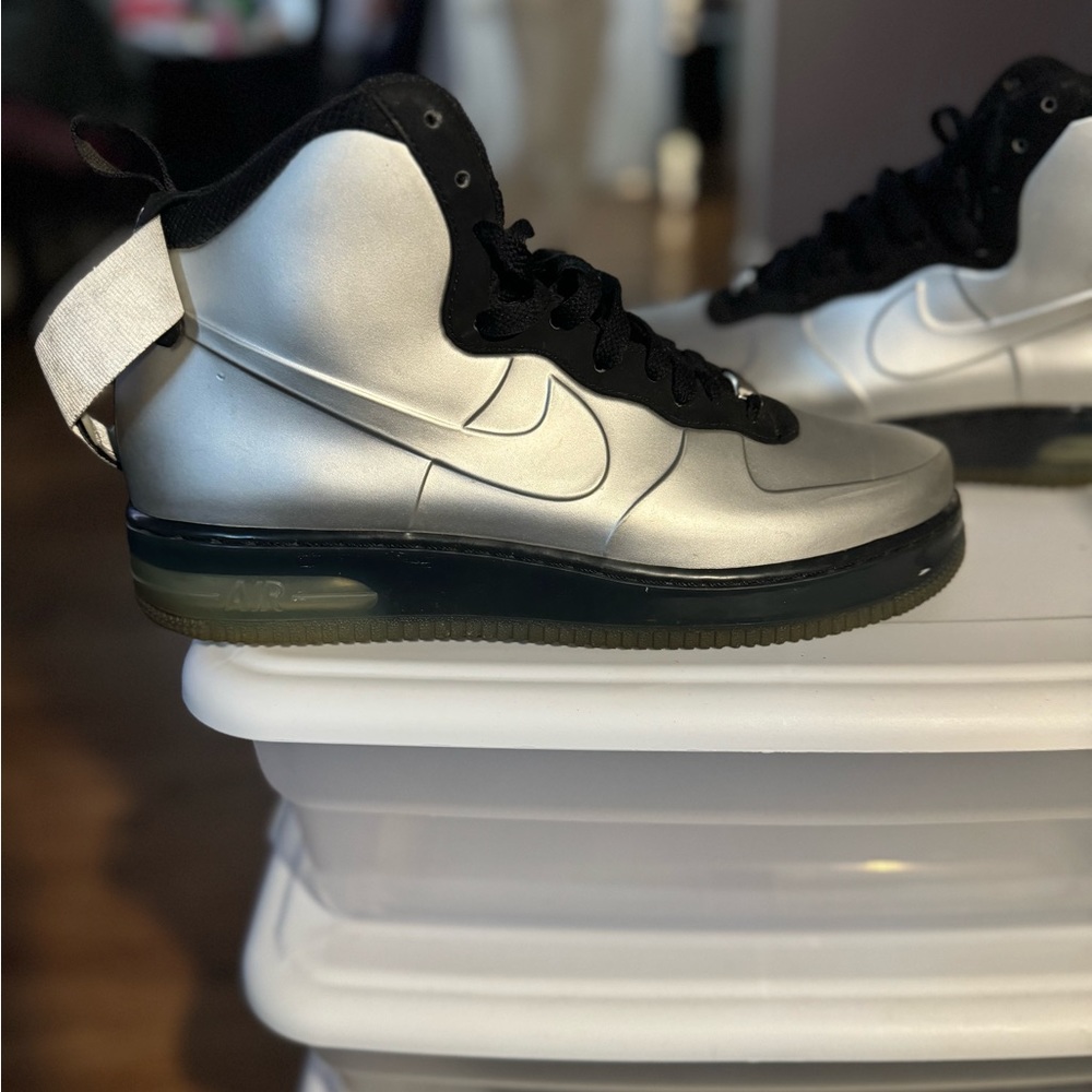 100% Authentic Nike Air Force 1 Foamposite…Used Sz. 9.5